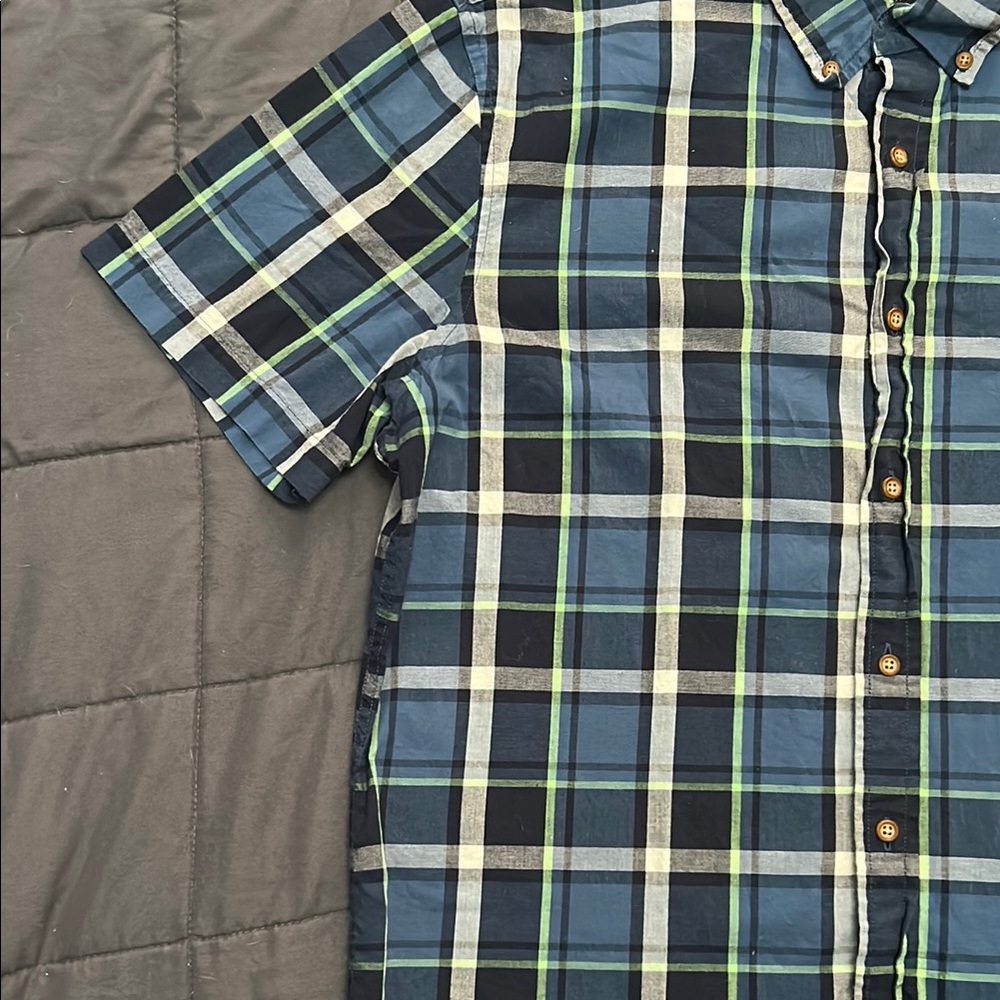 American Eagle Button Down - Picture 4 of 9